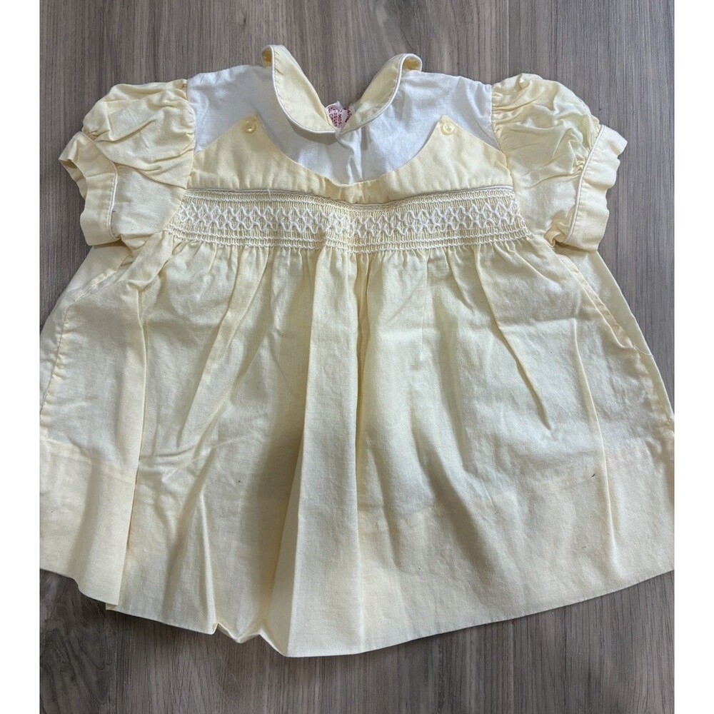 Vintage Infant Girl Smocked Dress Yellow Sz 12 M Puff Sleeve By Easy Fit Collar